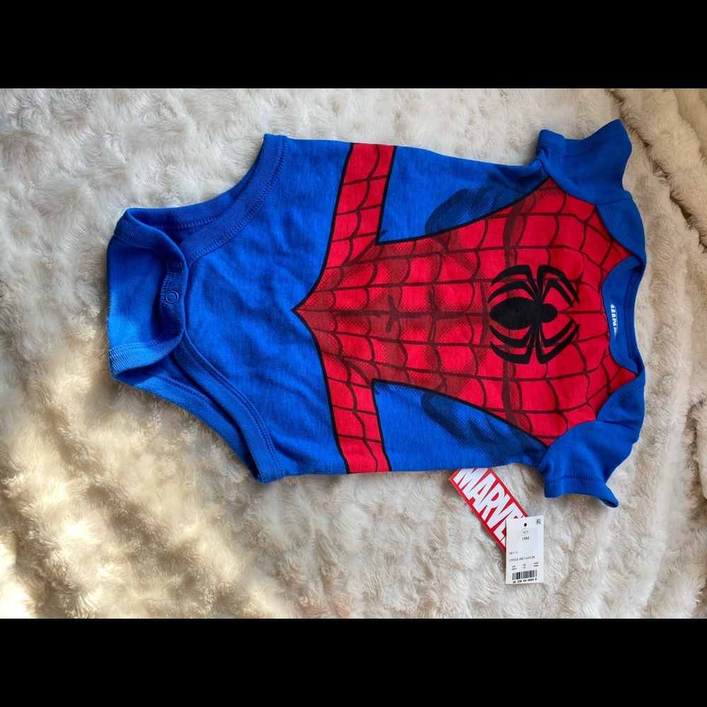 NWT Marvel Spider 🕷 18 month onesie